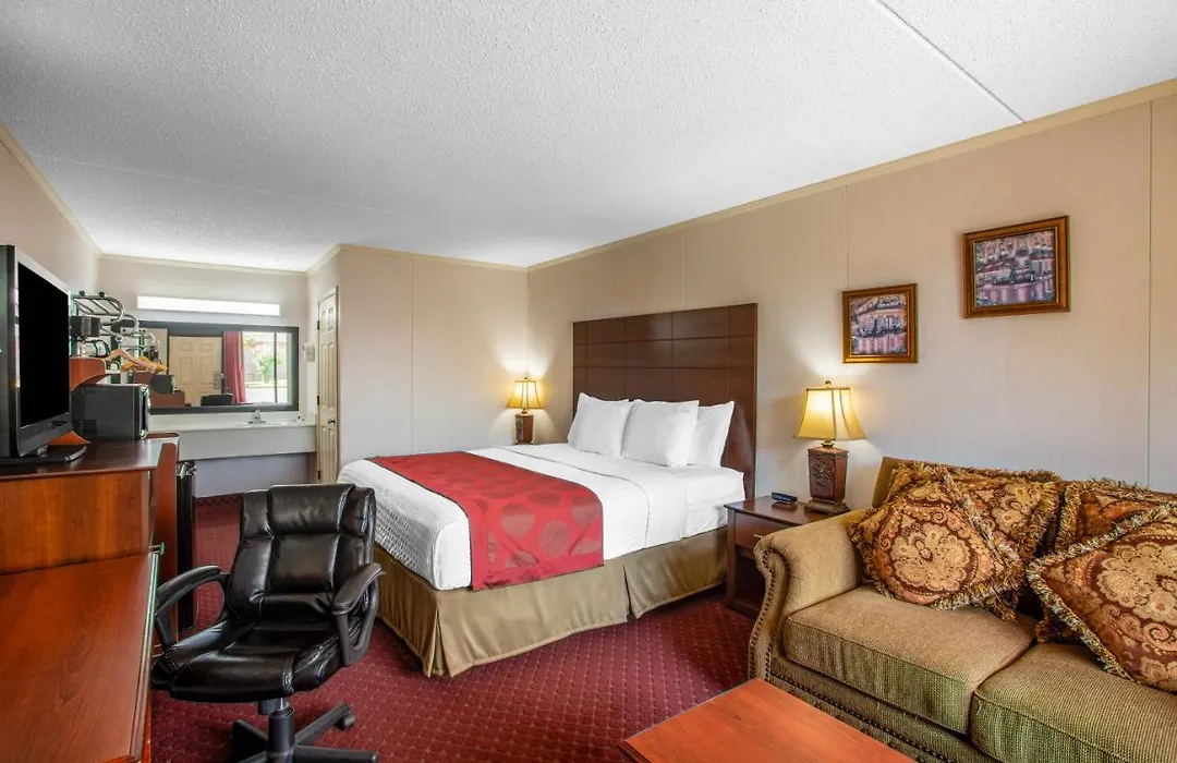 Ramada By Wyndham Branson-1