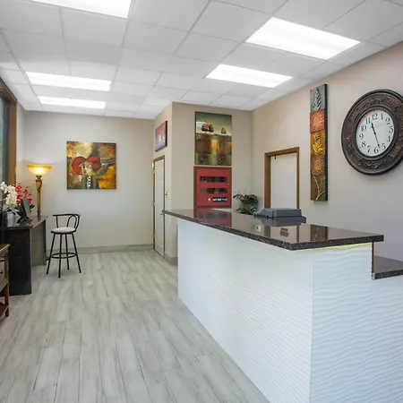 Ramada By Wyndham Branson-2